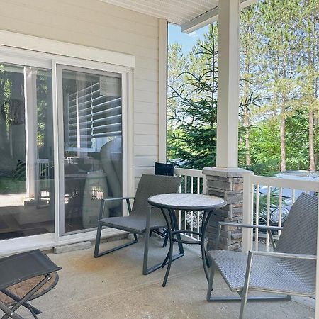 The Alpine Nest - 3 Beds - 4 Guests - Free Parking - Pool Apartment Mont-Tremblant Exterior photo
