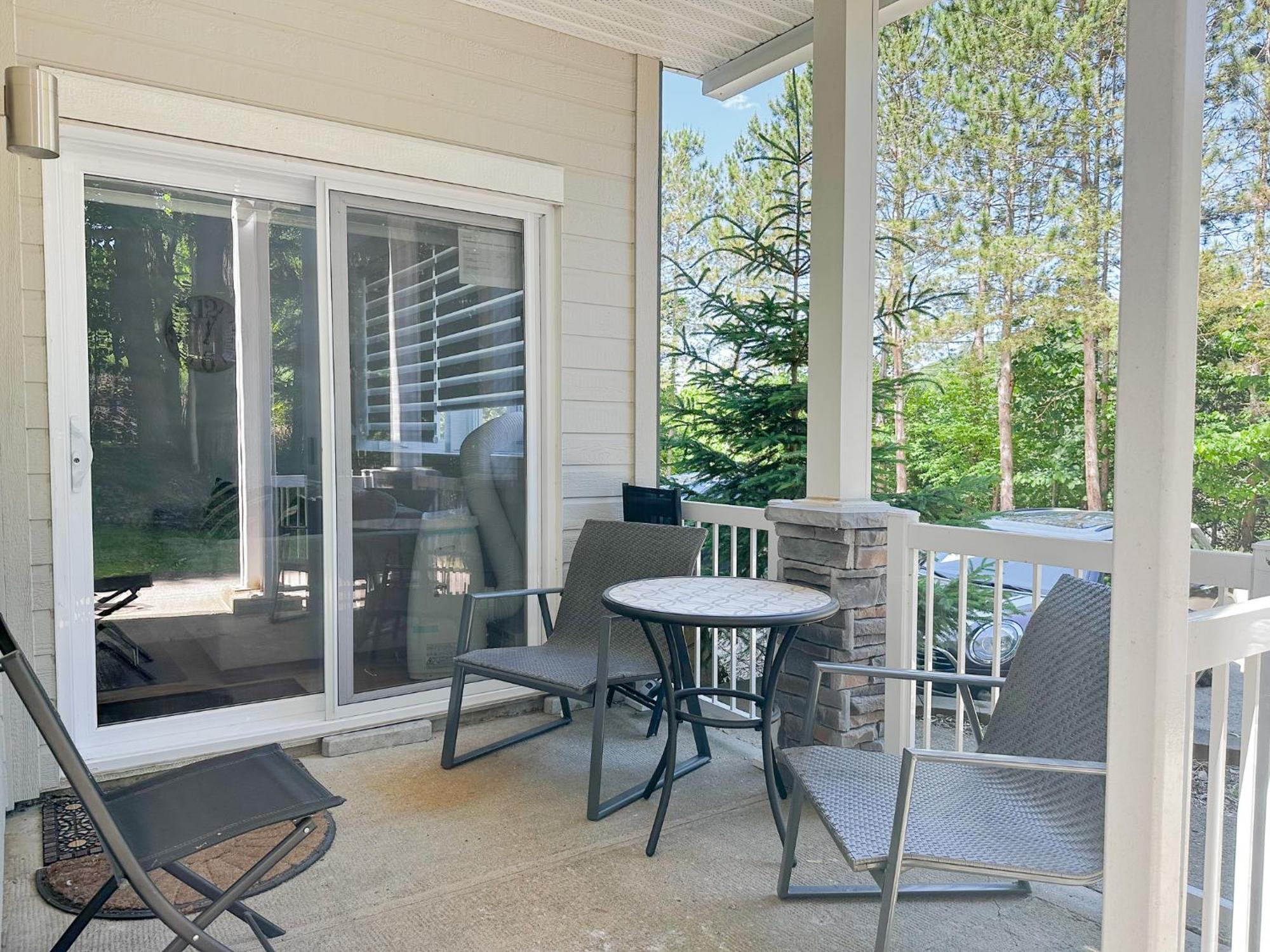 The Alpine Nest - 3 Beds - 4 Guests - Free Parking - Pool Apartment Mont-Tremblant Exterior photo